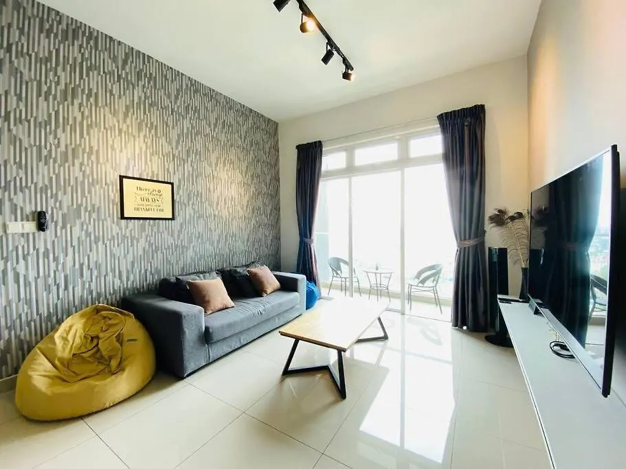 Twin Galaxy Netflix /Mahjong Near Ksl Mall@ Johor Bahru Apartment